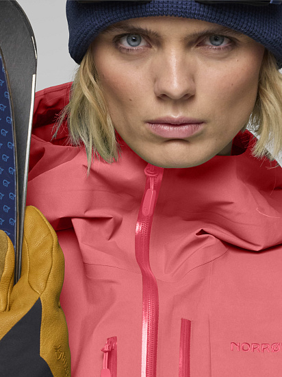 Куртка женская Norrona Lofoten Gore-Tex Pro Calypso Coral - Фото 4 большая