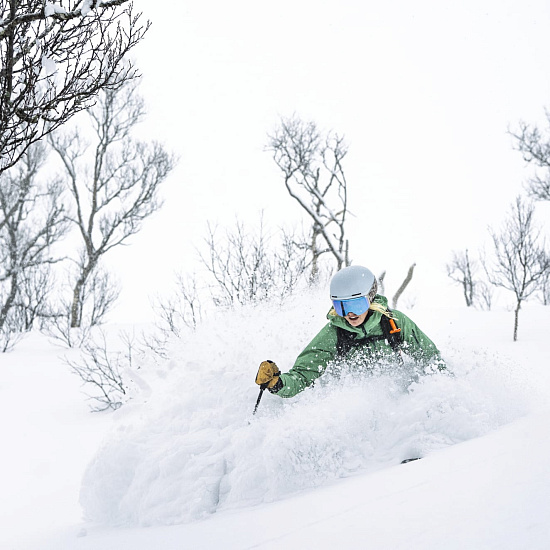 Куртка женская Norrona Lofoten Gore-Tex Pro Dark Ivy - Фото 8 большая