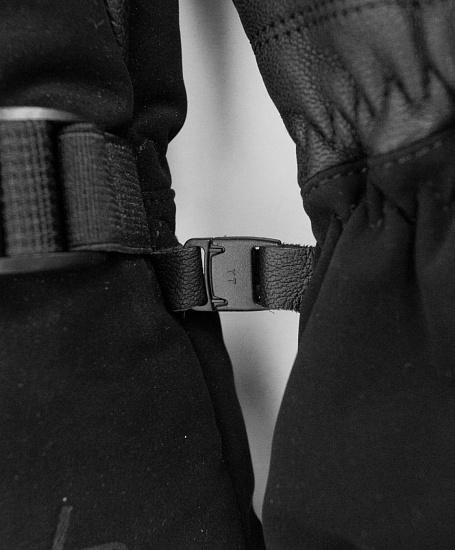 Варежки женские Reusch Yeta Black/Shiny Silver - Фото 4 большая