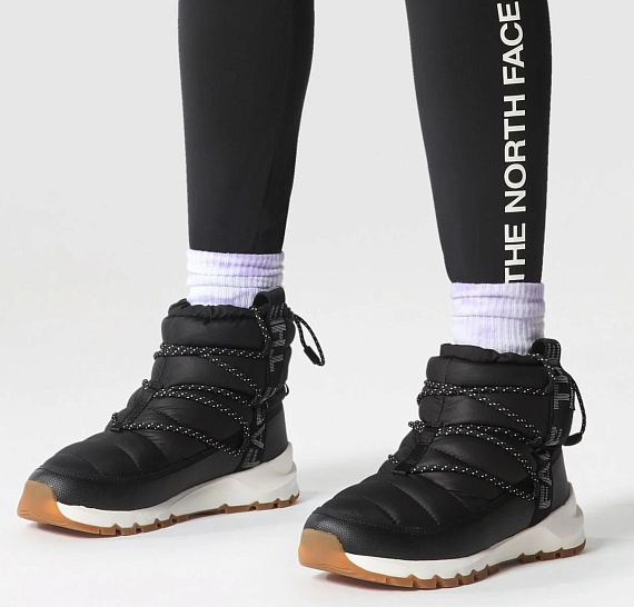 Сапоги женские The North Face Thermoball Lace Up Wp TNF Black/Gardenia White - Фото 6 большая