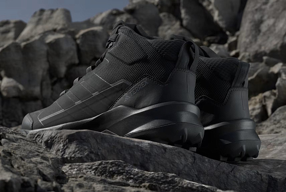 Кроссовки мужские Adidas Terrex Skychaser Ax5 Mid Gtx Cblack/Cblack/Carbon - Фото 3 большая