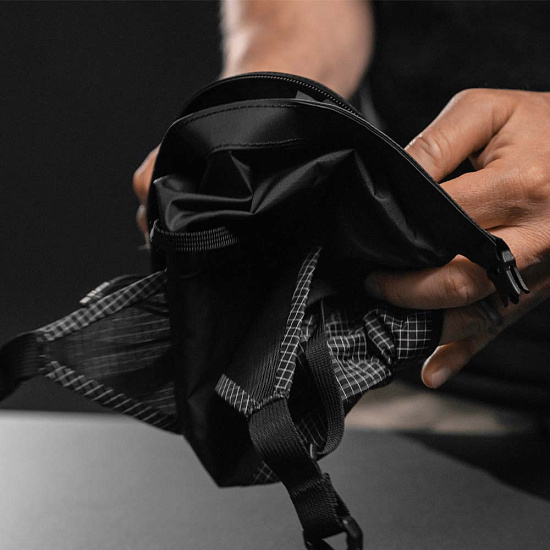 Поясная сумка Matador Freerain Hip 2L Black - Фото 18 большая