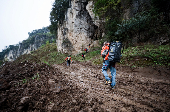 Рюкзак Kailas Cliff Haul 45L Black Red - Фото 8 большая